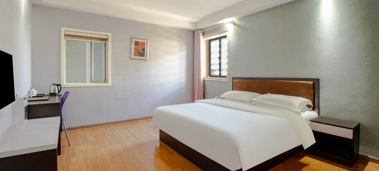 热带雨林假日酒店(杭州九堡客运中心店)图片