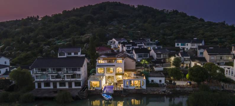 花筑·初恋遇见你·一线湖景私汤民宿(太湖横山岛店)图片