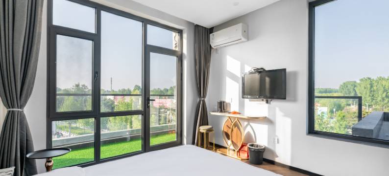 云予川假日酒店(集发梦想王国店)图片