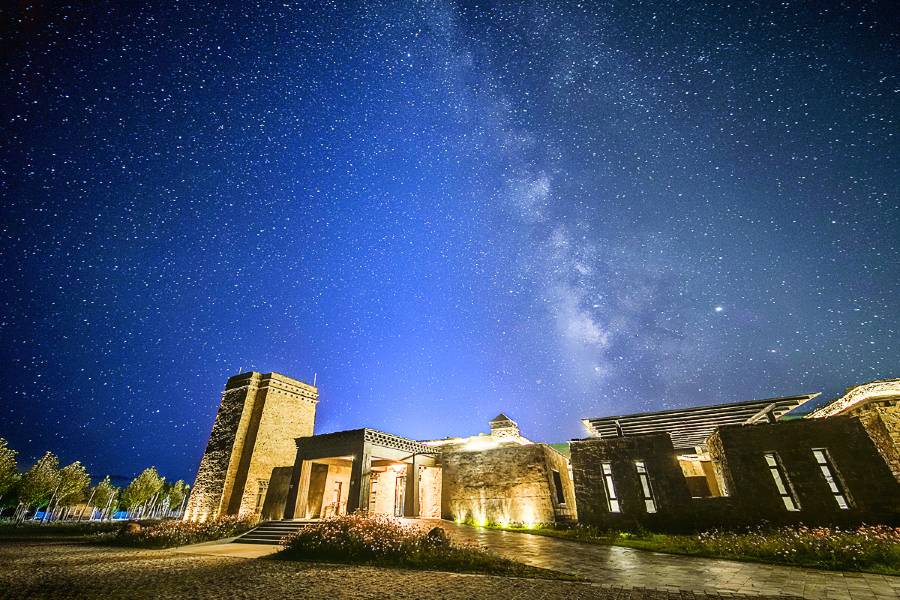 稻城桑鄧祝巴星空觀景酒店
