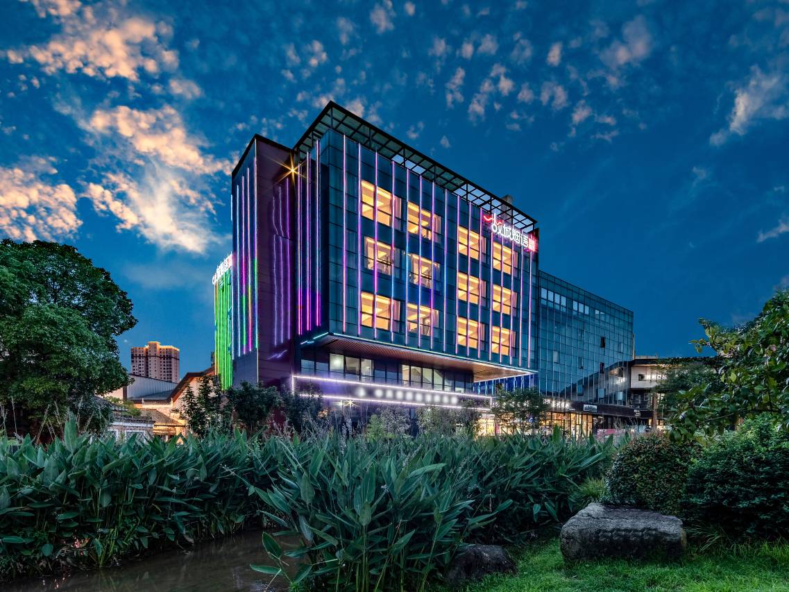 hotel overview picture