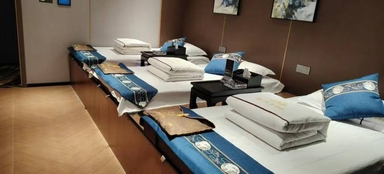 丽橙酒店·智(宜昌火车东站店)图片