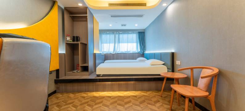 网鱼电竞酒店(武汉循礼门地铁站友谊路店)图片