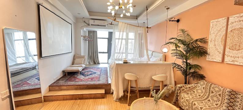 初夏民宿(人民广场店)图片