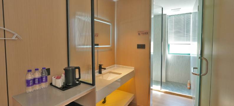 逸兰阁酒店(宁波鄞县大道创新128广场店)图片