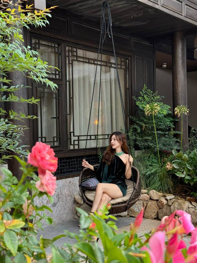 柏乐朗·PARALLOGE大研心林雪山悬崖泳池酒店(丽江古城南门木府店)图片