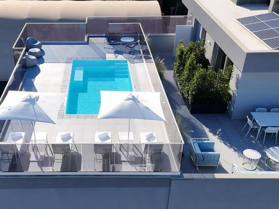 绿园顶层套房及泳池