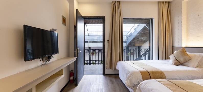 西塘2046设计酒店(卧龙桥西塘古镇店)图片