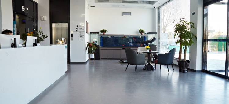 格丽酒店(滨河广场店)图片