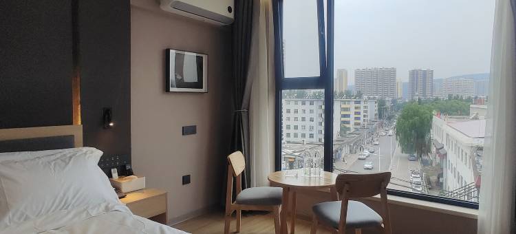 健康商旅电竞酒店图片