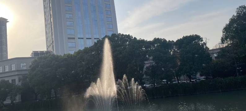 兔子窝青年旅舍(宁波火车站店)图片