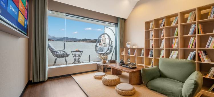 温汤维希酒店(明月千古情店)图片