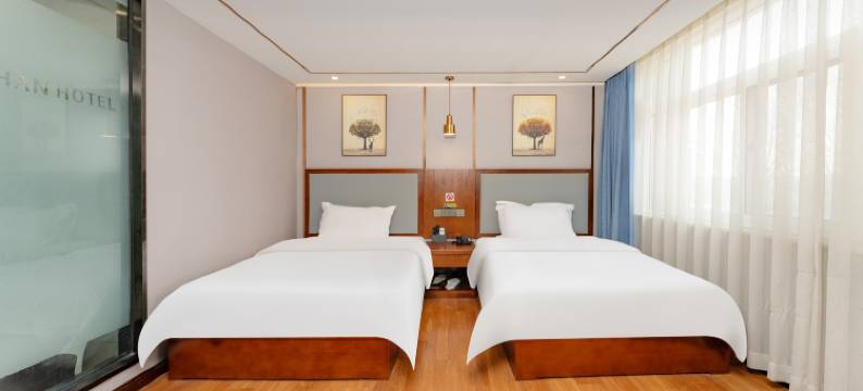 郑州中牟艾尚精品酒店(艺秀小镇店)图片