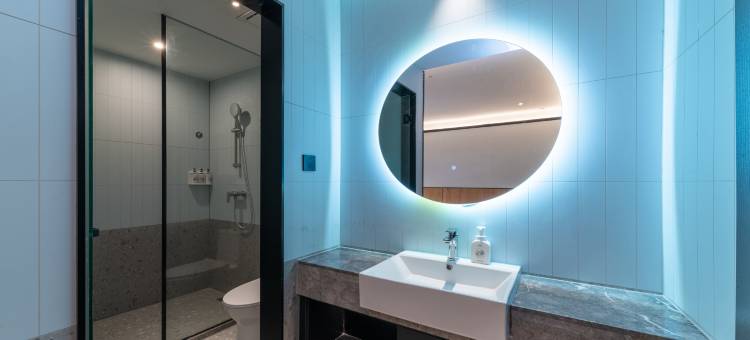 易佰酒店(福州三坊七巷东街口地铁站店)图片