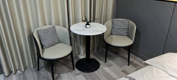 乌兰阡陌·栖舍(茶卡店)图片