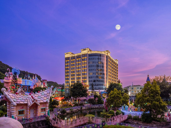 东莞嘉辉会丽呈华廷酒店(龙凤山庄店)