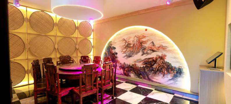 山阳天蓬山寨森林康养基地图片