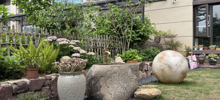 南岭·半舍酒店(凯里学院高铁南站店)图片