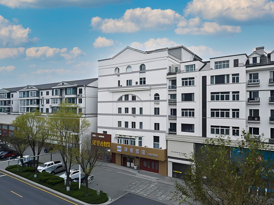 如家驿居酒店(集安市鸭绿江市政府店)