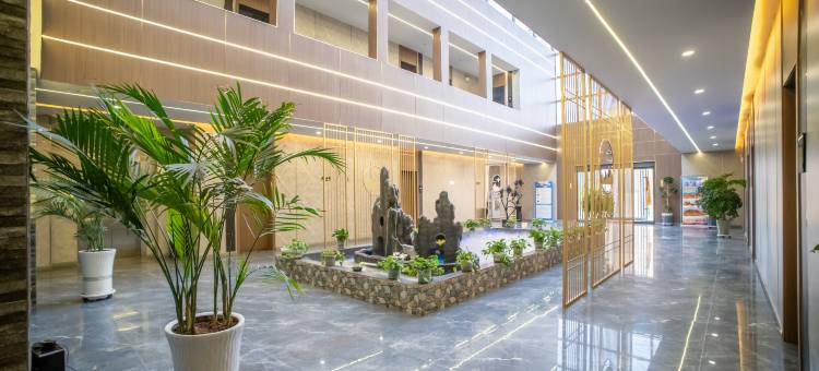 望山驿酒店(七彩丹霞景区店)图片