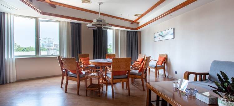 崇州拉菲假日酒店(崇州市二医院店)图片