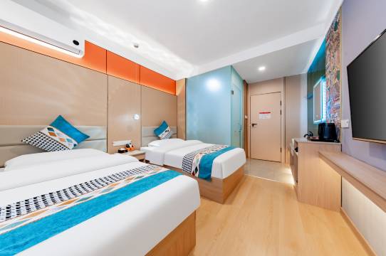 锦尚云颐酒店(青山万达广场店)