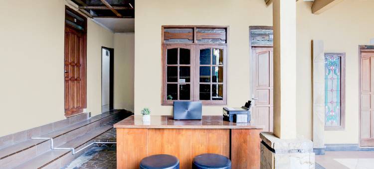 Hotel O Balikpapan near Taman Beruang Madu formerly Palm Cafe Inn图片