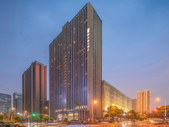 长沙岳麓顾奈丽呈酒店(观沙岭地铁站店)