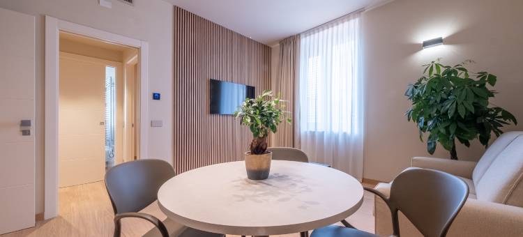 米兰奥丽安娜家园(Oriana Homèl Milano)图片