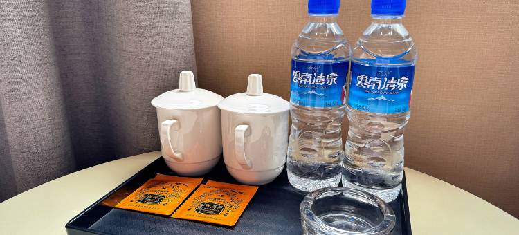 中源餐厅酒店(禄劝廷玺汇购物公园店)图片