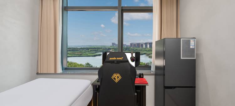 艾特摩高电竞酒店(南京百家湖店)图片