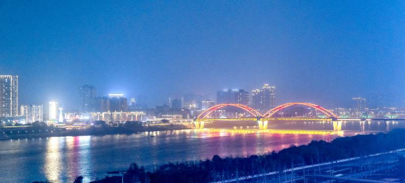 肆野民宿(南充高坪万达广场店)图片