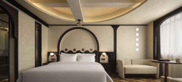 赋芮·Free·法式中古珍品酒店(贵阳喷水池紫林庵地铁站店)图片