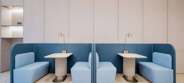 亚信电竞酒店(平乐中心广场新安街滨江道店)图片