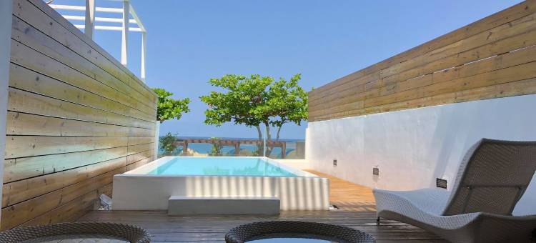 垦丁后面有湾图片