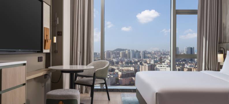 青岛中央商务区假日酒店图片