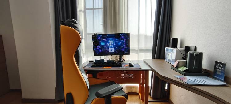 本色电竞民宿(荆门荆楚理工学院泉口路店)图片