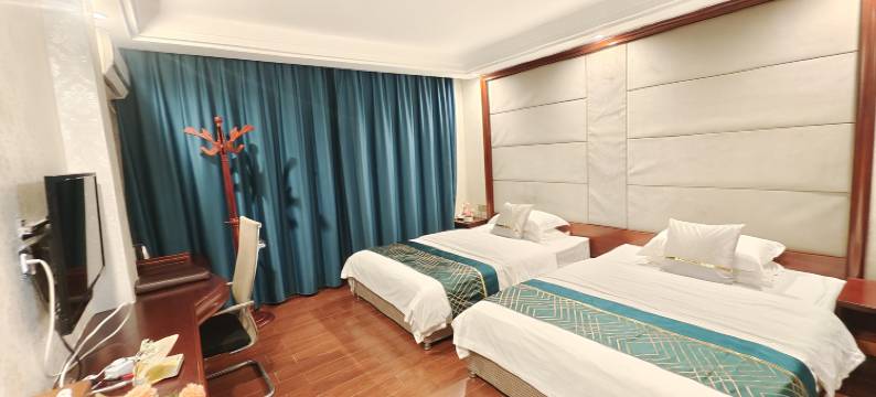 星期天商务酒店(化州火车站店)图片