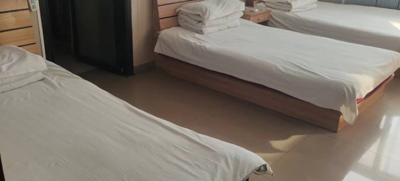 隆源军政招待所图片