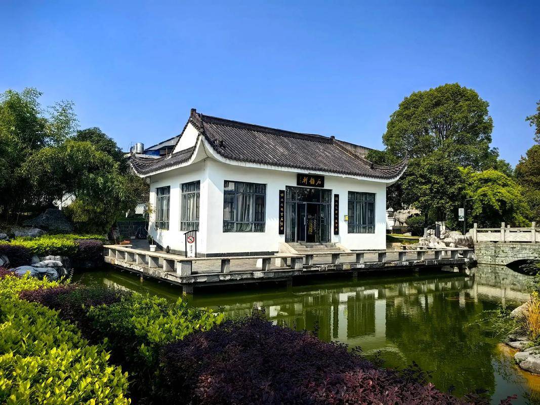 谷莫尼·GUMONIDEQUANHOTEL德泉酒店(衡阳火车站鑫都国际店)图片