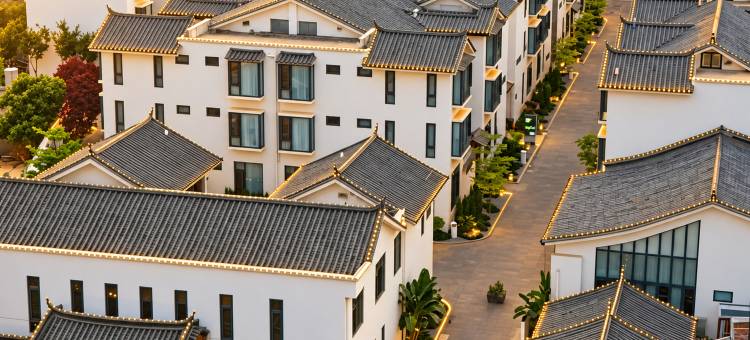 建水安业巷ANYEE酒店(建水古城建水小火车店)图片