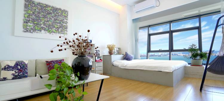 有艺见海景艺术家民宿(机场店)图片