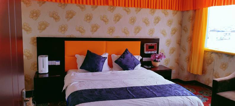 安多名仕三江源大酒店图片