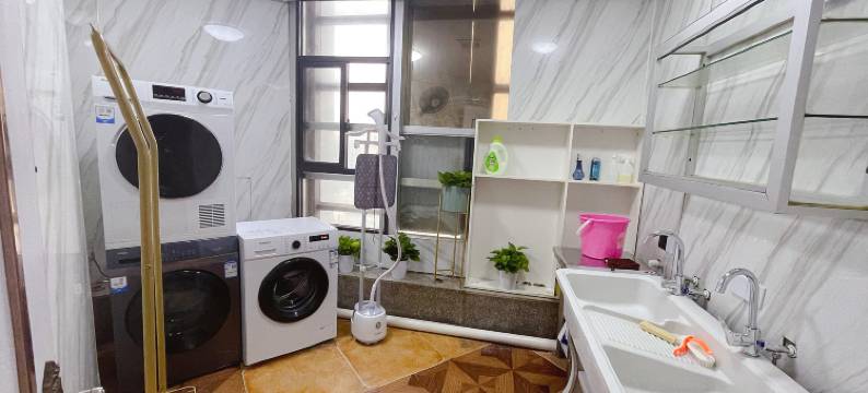 雅精品酒店(福州三坊七巷南门兜地铁站店)图片