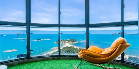 東山暖陽Seaview海景美宿公寓(金鑾灣沙灘彩蝶灣景區店)