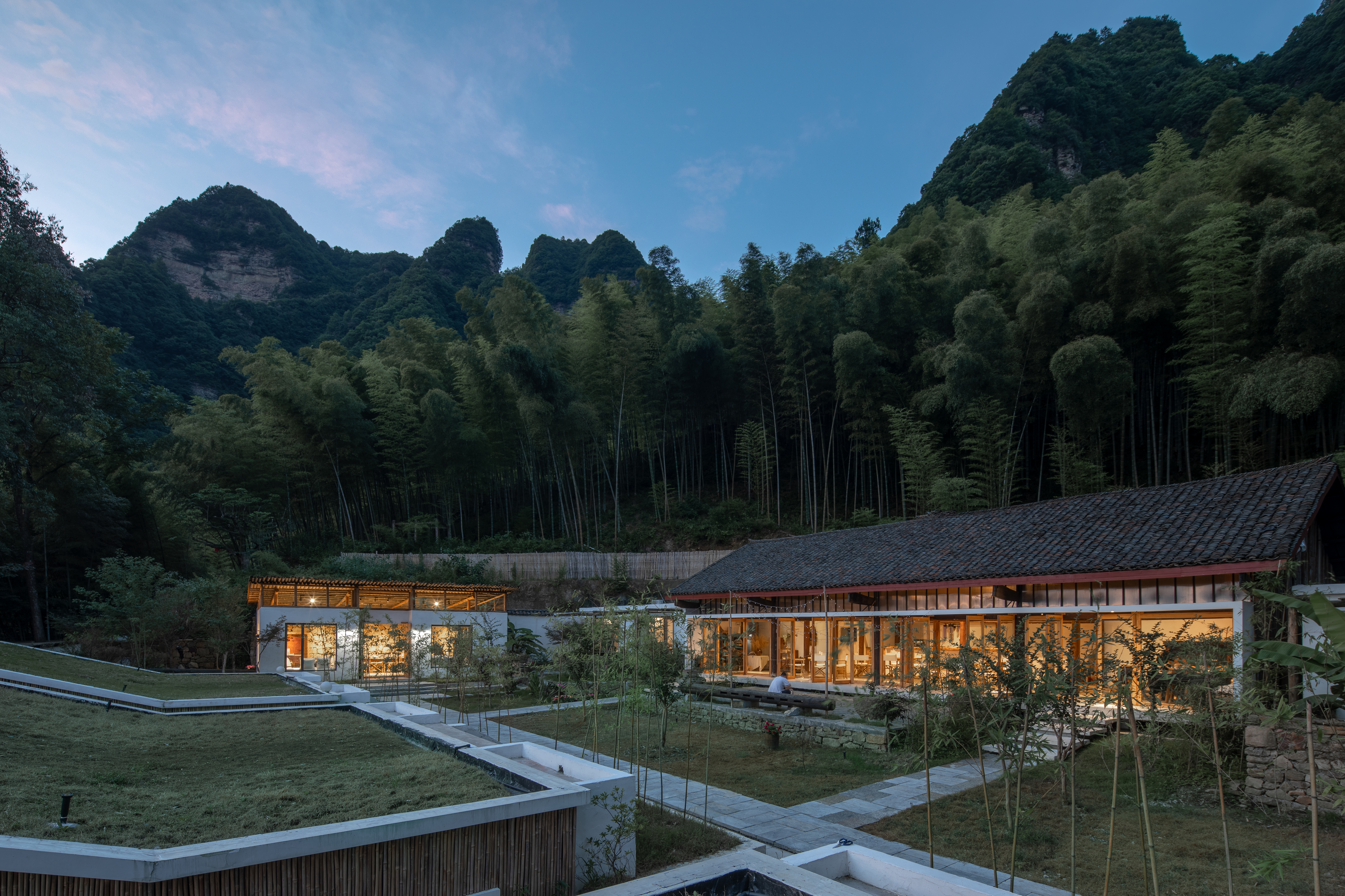 Zhangjiajie Mijing Boutique Holiday Hotel Over view