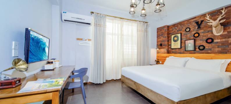 哪里那里海岸精品客栈(三亚大东海店)图片