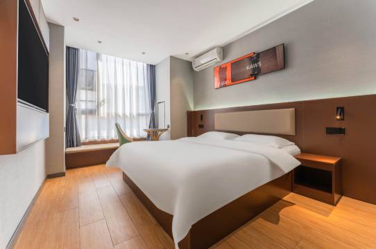 云尚影院公寓(武汉归元寺钟家村地铁站店)