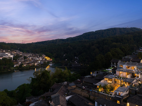 腾冲空间美学·温泉酒店(和顺古镇店)