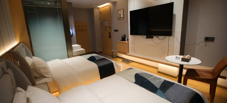 楠溪酒店(南街村金佰汇时代广场店)图片